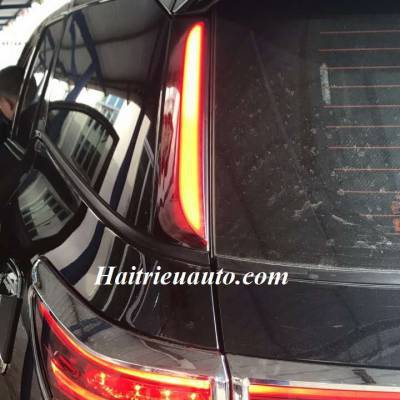 Đ&egrave;n phanh k&iacute;nh hậu Fortuner 2017