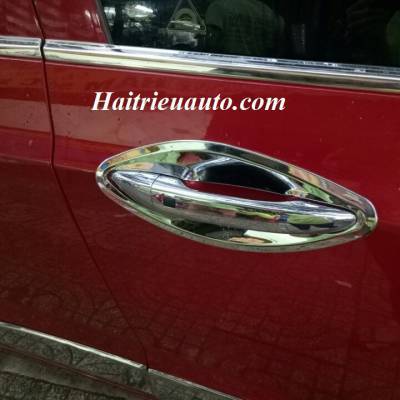 Ch&eacute;n cửa Hyundai Grand I10