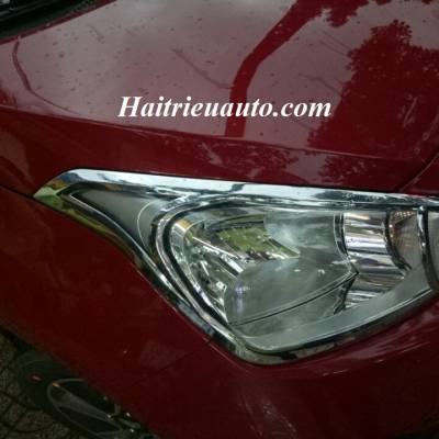 Viền đ&egrave;n sau hyundai Grand I10