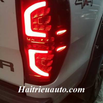 Đ&egrave;n hậu led Ford Ranger