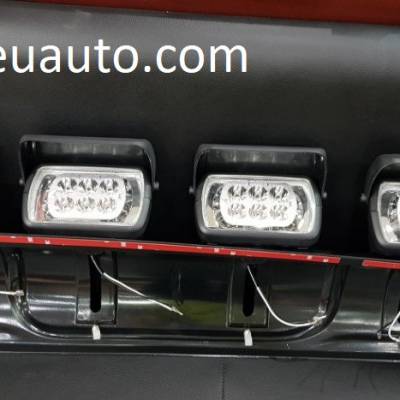 bộ bống đ&egrave;n nắp tr&ecirc;n n&oacute;c xe Mazda BT50