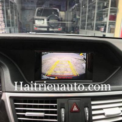 Lắp camera l&ugrave;i cho xe Mercedes E250 2010