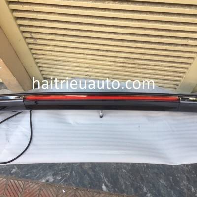 Đu&ocirc;i gi&oacute; c&oacute; led theo xe Land Cruiser 2016