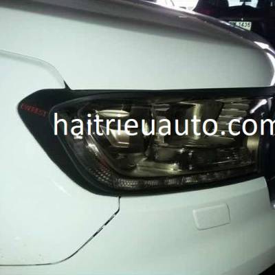 Viền đ&egrave;n mầu đen cho xe Ford Everest