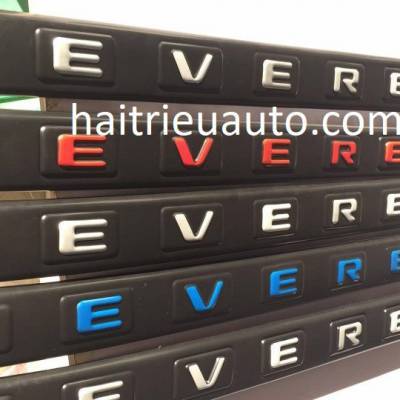 ốp  mặt calang xe Everest 2017